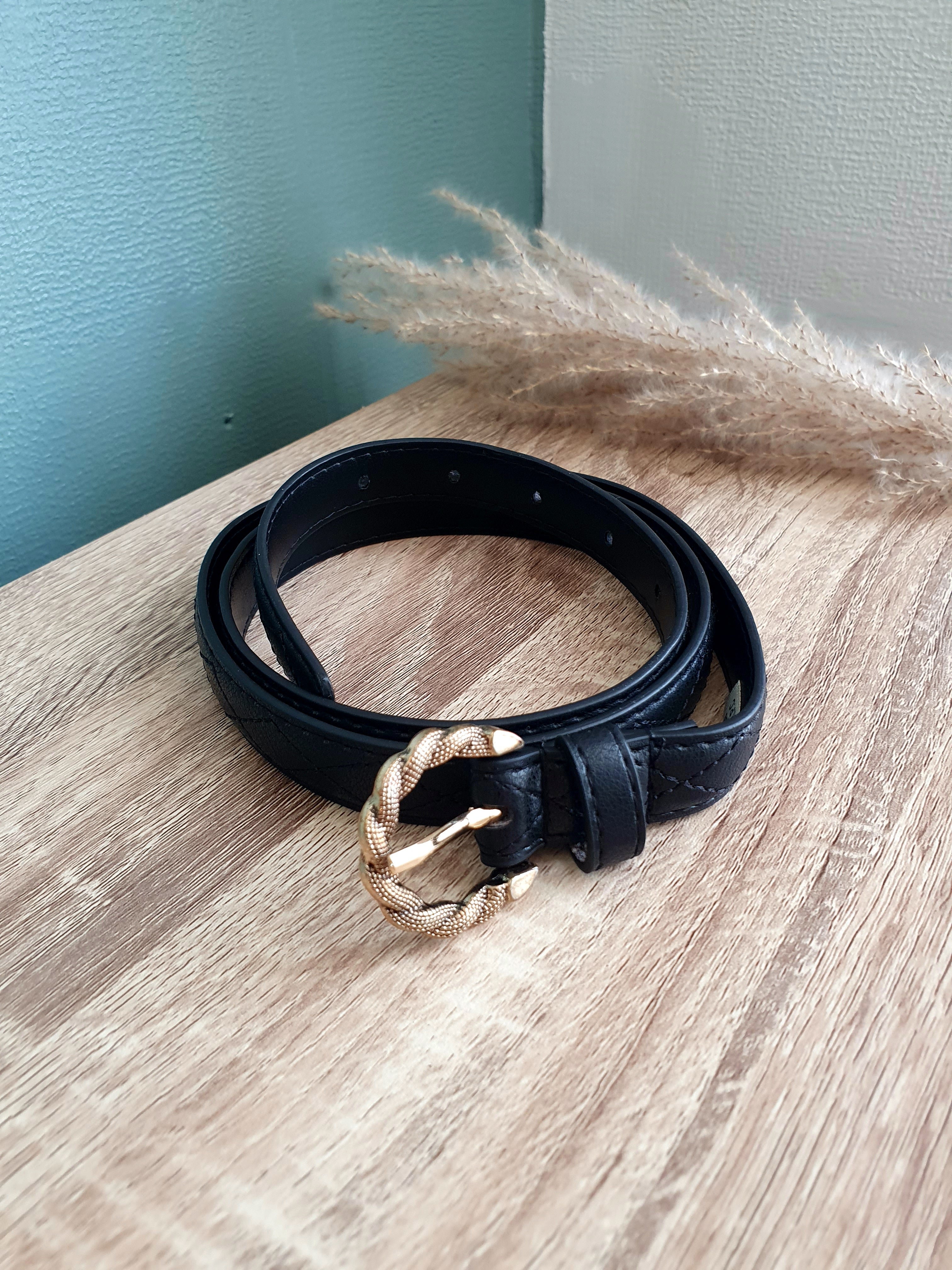 Ceinture fine noire avec boucle doree pour femme Maelia Style